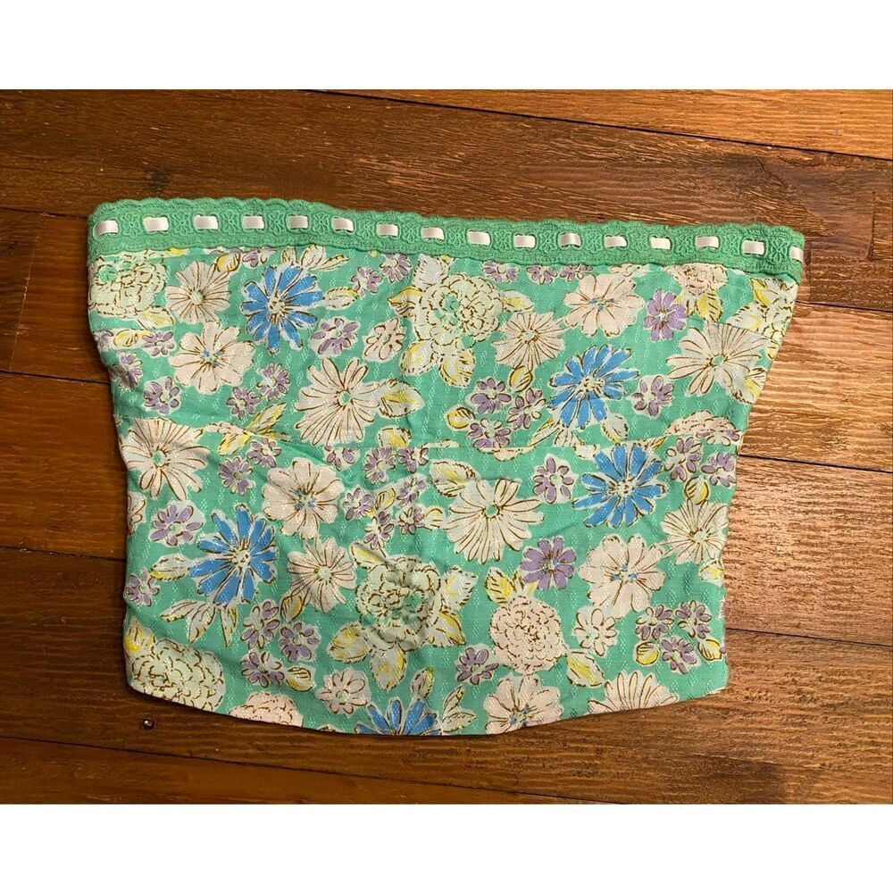 Sky to Moon Small NWT tube top strapless green floral dainty shirt lace ribbon